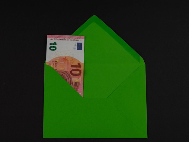 Banconota da 10 euro in busta