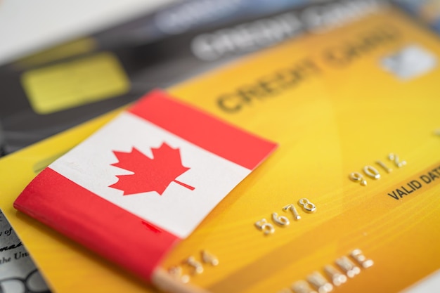 Bandiera del Canada sulla carta di credito Sviluppo finanziario Statistiche del conto bancario Investimento Dati di ricerca analitica Economia Commercio di borsa Concetto di azienda aziendale