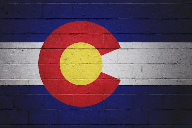 Bandiera del Colorado dipinta su un muro