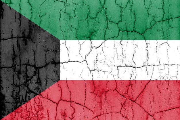 Bandiera del Kuwait su priorità bassa strutturata della parete incrinata