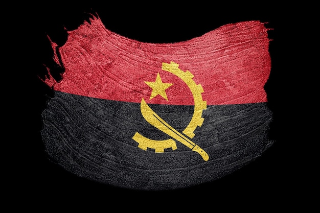 Bandiera dell'Angola del grunge. Pennellata dell'Angola.