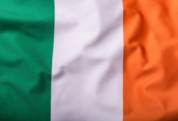 Bandiera dell'Irlanda, simbolo nazionale del paese, bandiera dell'onda.