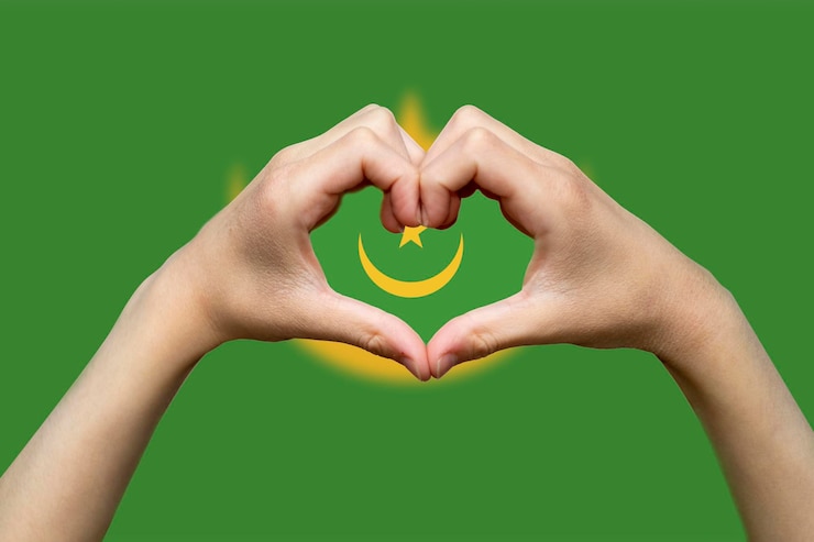 Foto bandiera della mauritania con due mani a forma di cuore disegno vettoriale esprimere amore o affetto concetto