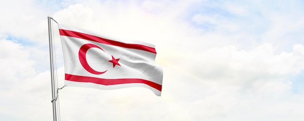 Bandiera della Repubblica turca di Cipro del Nord che sventola sul rendering 3D dello sfondo del cielo