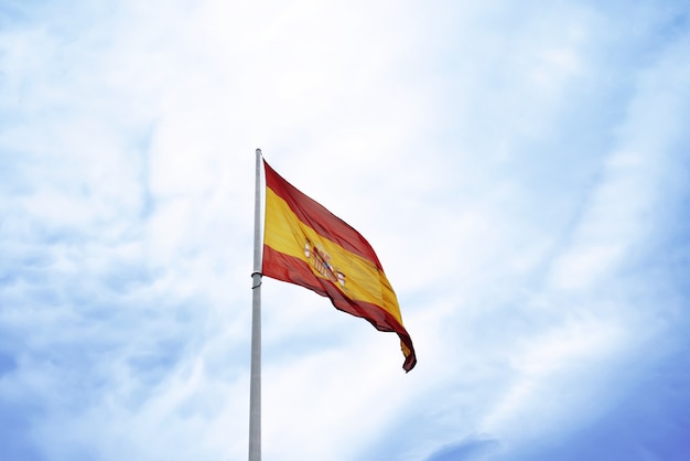 Bandiera della Spagna che ondeggia