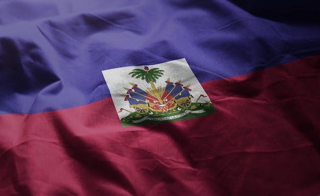 Bandiera di Haiti arruffata da vicino