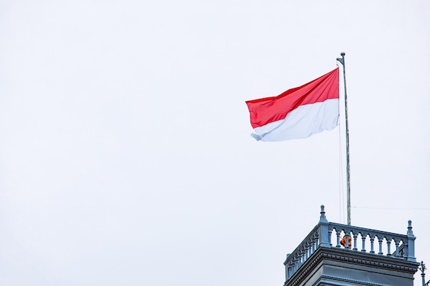 Bandiera di Vienna sul tetto dell'edificio