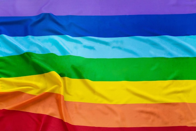 bandiera multicolore della comunità LGBT