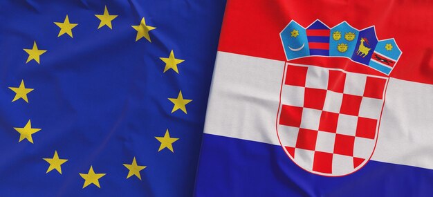 Bandiere dell'UE e della Croazia Primo piano delle bandiere di lino Bandiera di tela Bandiera dell'Unione europea Stato croato simboli nazionali 3d illustrazione