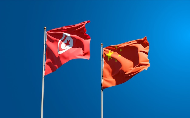 bandiere di stato nazionali della Tunisia e della Cina insieme