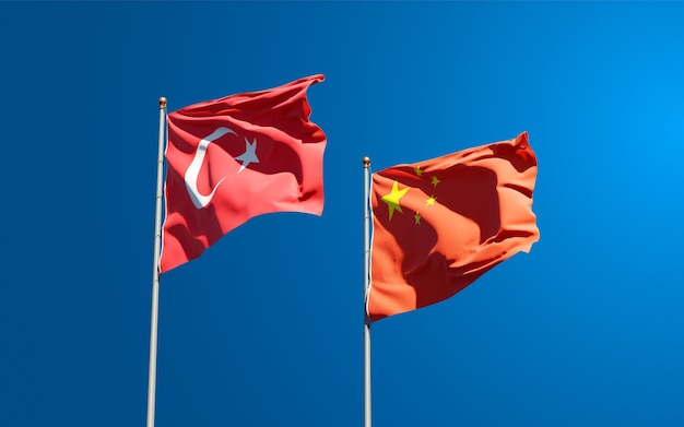 bandiere di stato nazionali di Turchia e Cina insieme