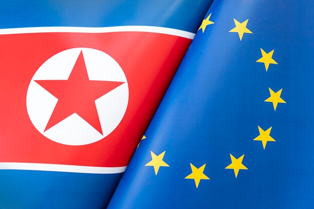 Bandiere Unione Europea e Corea del Nord concetto di relazioni internazionali tra paesi Lo stato dei governi Amicizia dei popoli