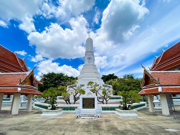 Bangkok, Thailandia 16 settembre 2023 Sala del tempio di Wat Nang Ratchaworawihan a Bangkok