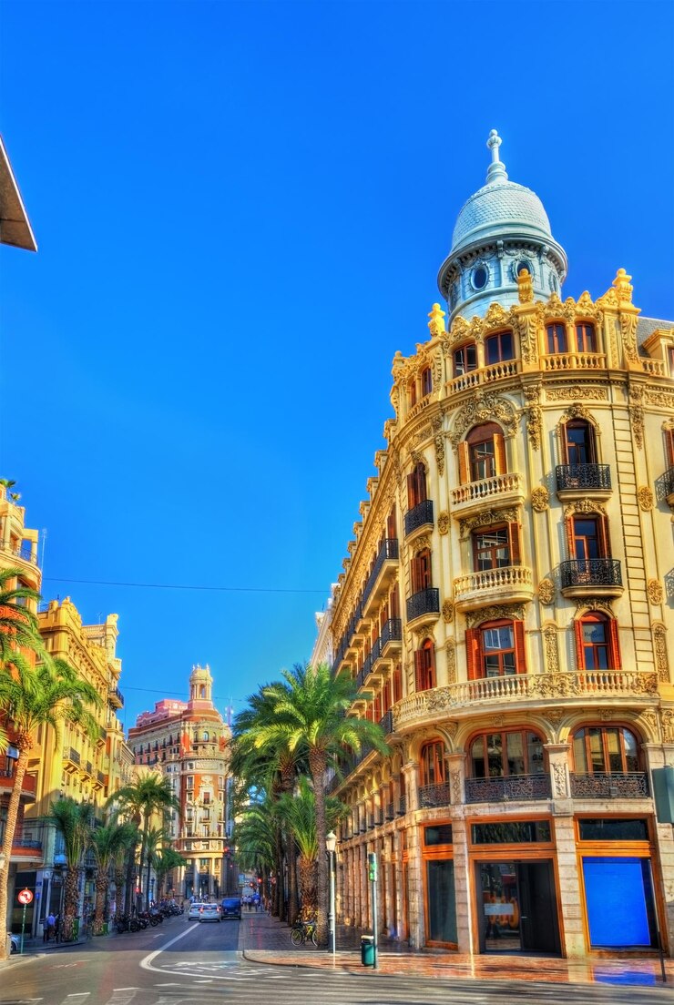 Bangunan-bangunan indah di pusat kota Valencia di Spanyol