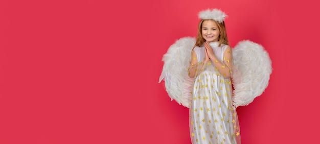 Banner di san valentino con angelo bambino pregare angelo bambino ragazza con ali bianche e angeli halo valent