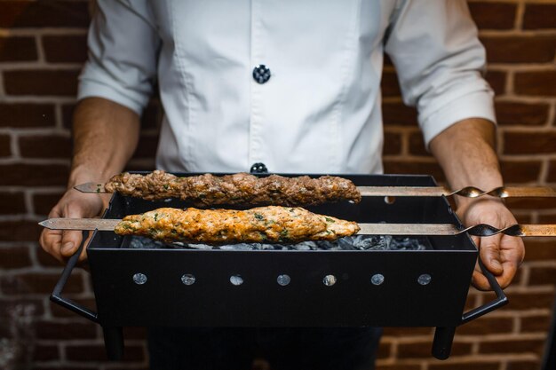 barbecue in cucina nel ristorante