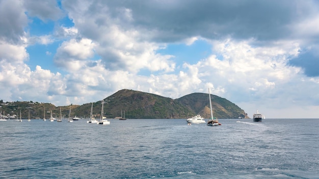 Barche all'isola di Lipari