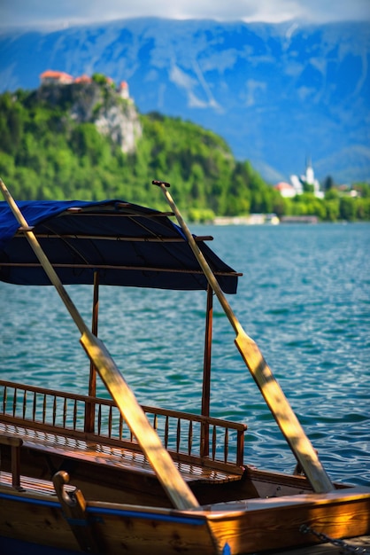 Barche di legno tradizionali Lago di Bled Slovenia