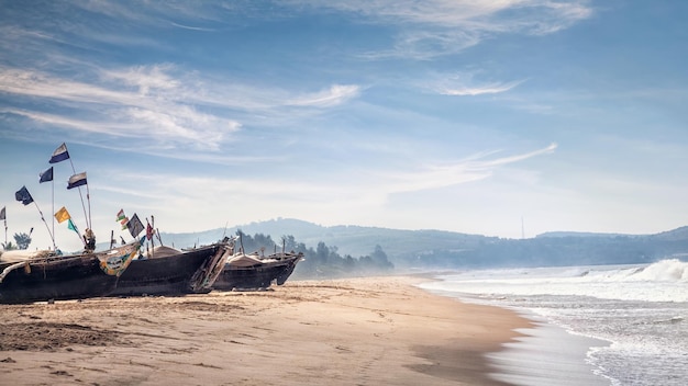 Barche di pescatori sulla spiaggia