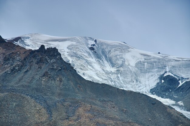 Barskoon Gorge, bellissima vista sulle montagne, Kirghizistan, Asia centrale