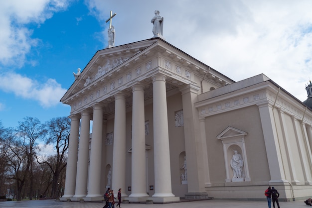 Basilica Cattedrale Di San Stanislao E San Vladislav Con Il Campanile Di Vilnius, Lituania Europa