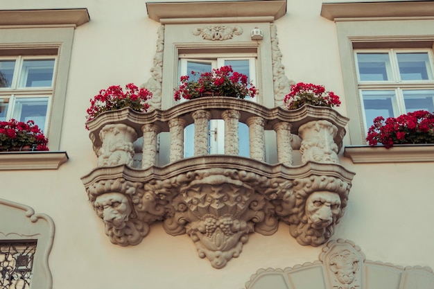 Bassorilievo sul balcone