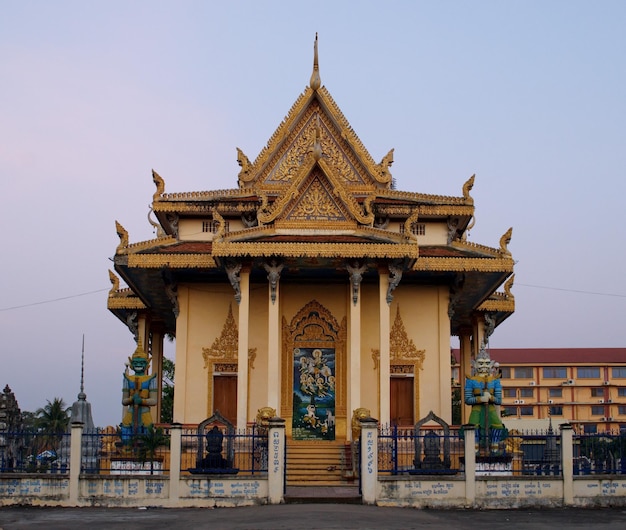 Battambang Cambogia Uno dei templi buddisti