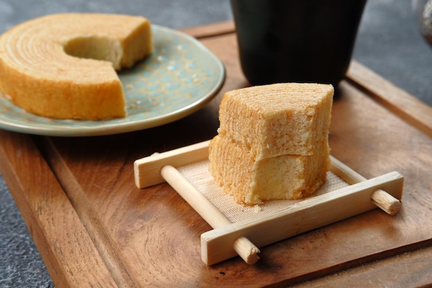 baumkuchen o Tree Cake o log cake è un tipico tedesco, e anche popolare in Giappone come dessert dolce