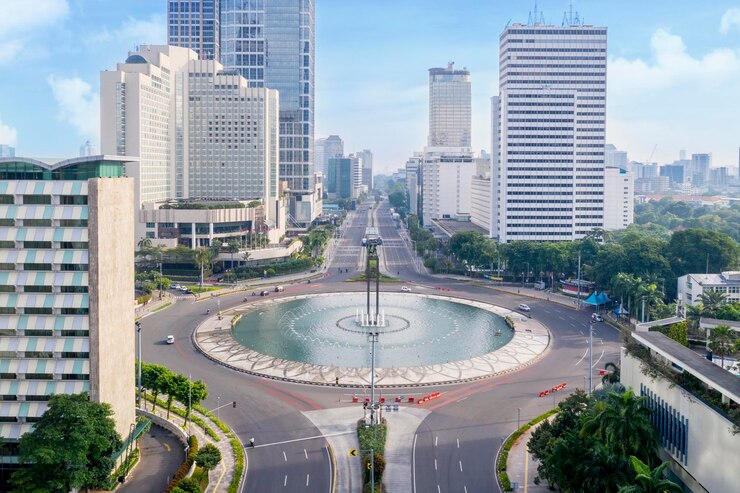 Beautiful quiet Hotel Indonesia Roundabout road