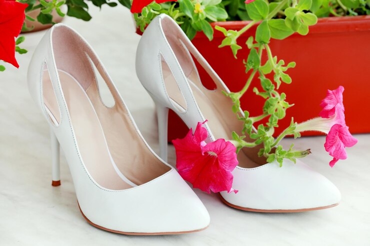 Photo beautiful wedding shoes