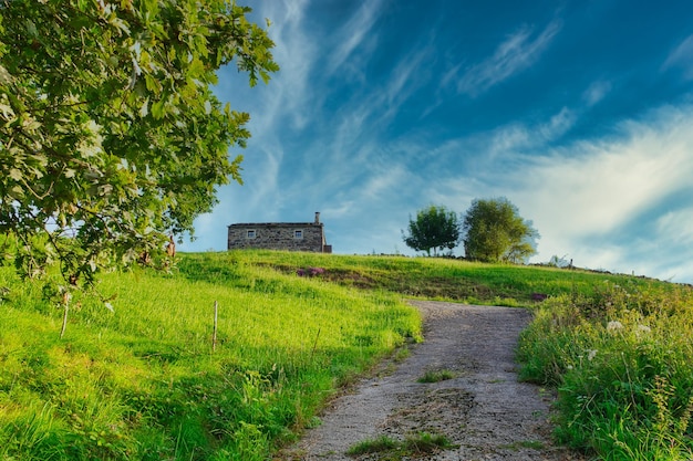 bei paesaggi nelle valli pasiegos cantabria