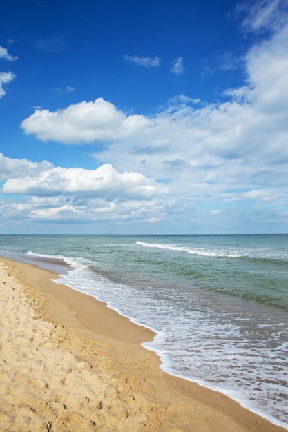 Bel cielo e mare blu