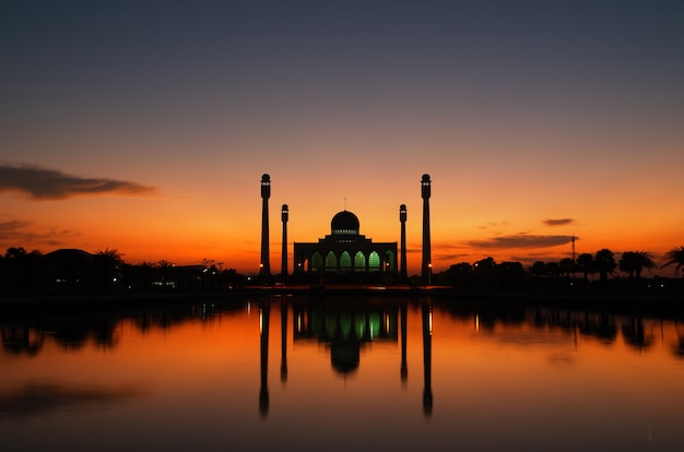 Bel tramonto alla moschea