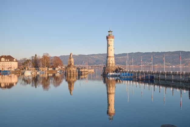 Bel tramonto nel porto di Lindau in Germania