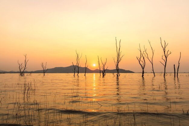 bel tramonto sul serbatoio