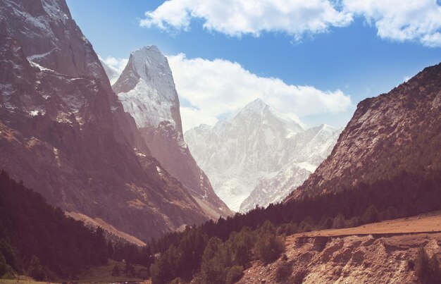 Bella alta montagna nel Pamir