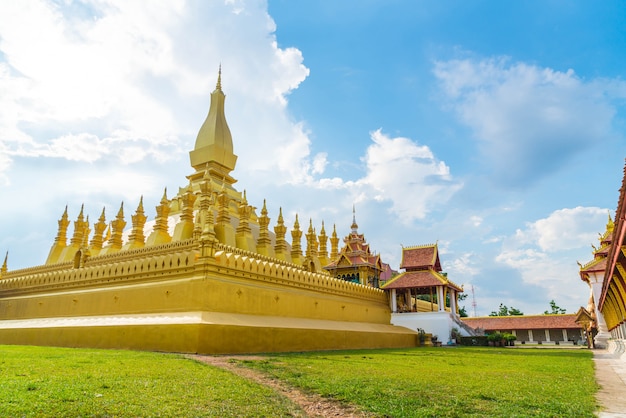 Bella architettura a Pha That Luang, Vientiane, Laos.