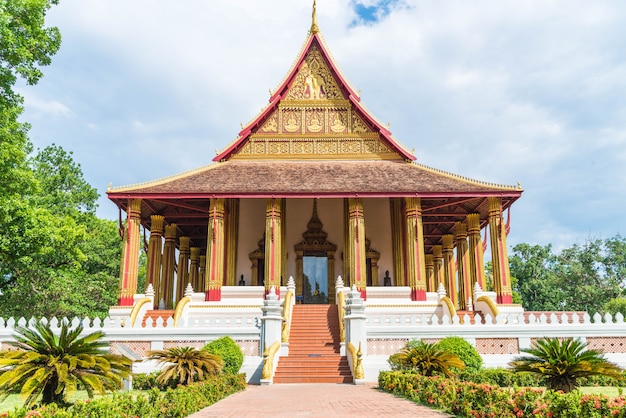 Bella architettura al tempio di Haw Phra Kaew