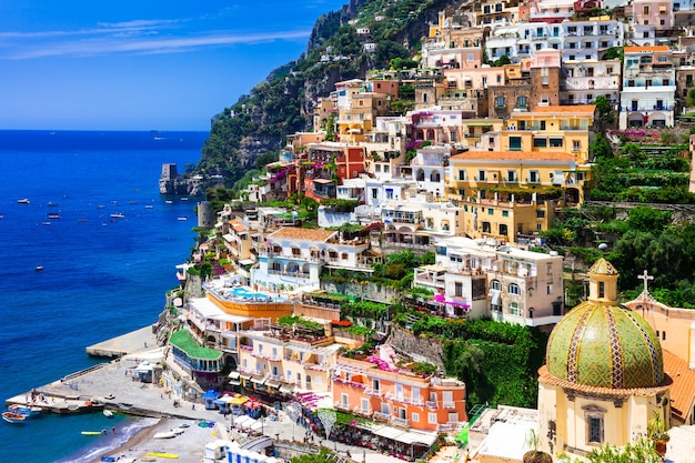 Bella e colorata città di Positano