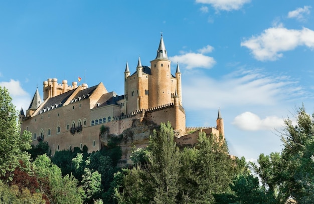 Bella fortezza Alcazar a Segovia in Spagna