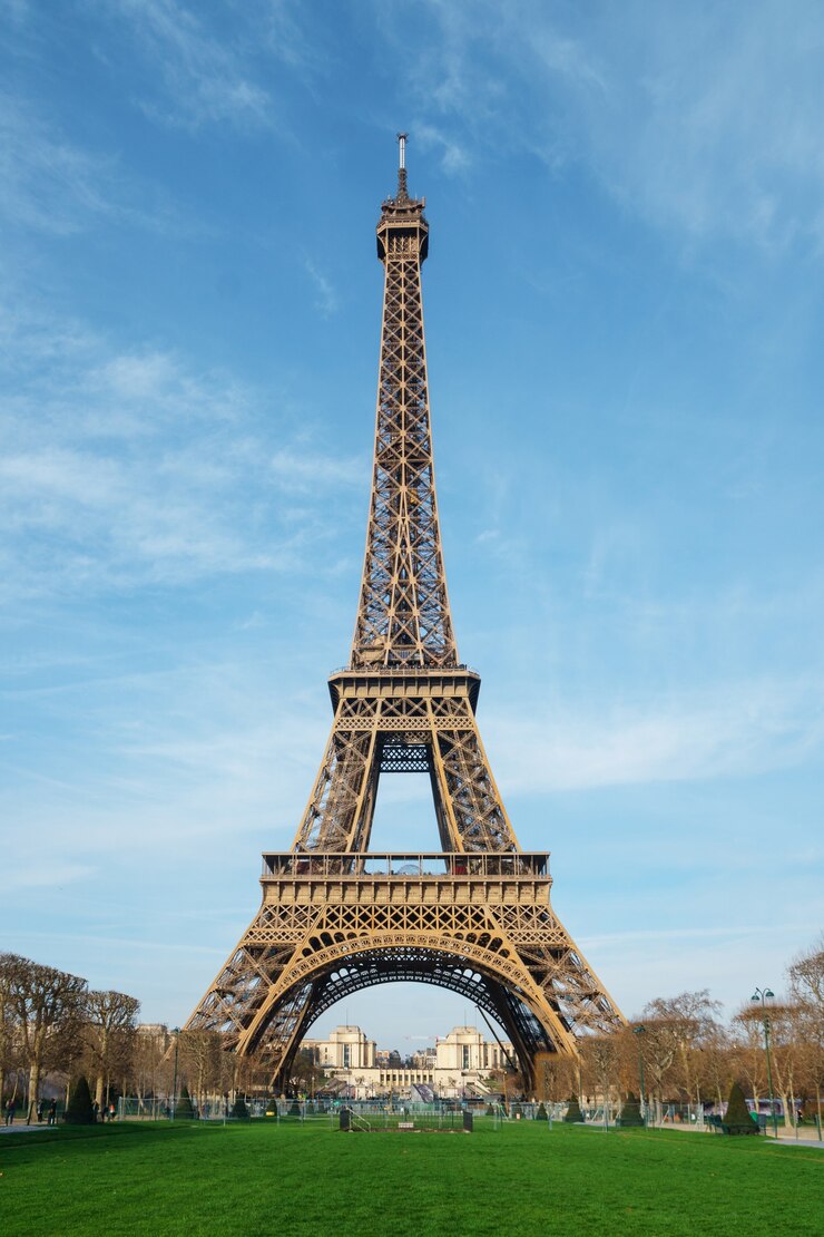 Foto bella foto della torre eiffel a parigi, francia