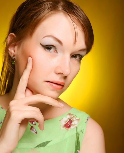 Bella giovane donna faccia Close up