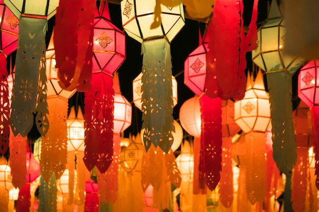 bella lampada thailandese dal festival
