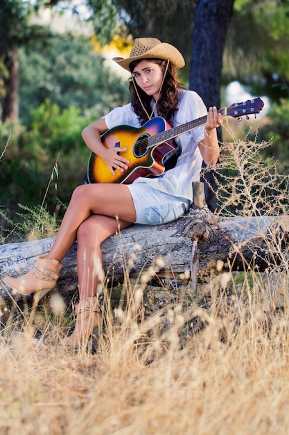 Bella ragazza di campagna