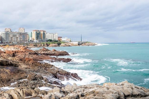 Bella spiaggia di Riazor a Coruña