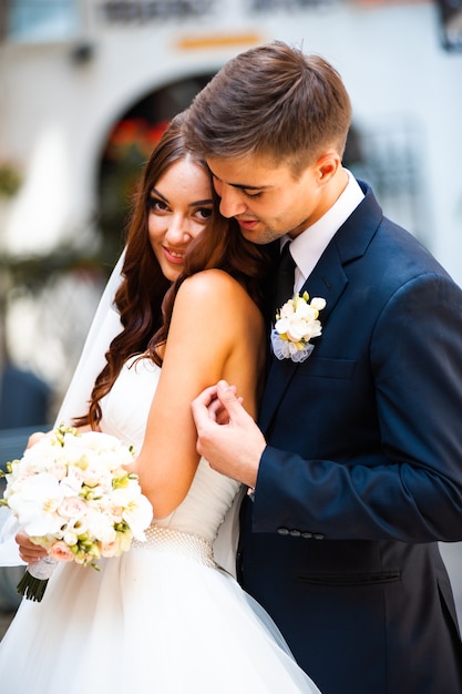 Bella sposa in città