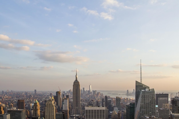 Bella vista aerea dello skyline della città di New York durante il giorno negli Stati Uniti