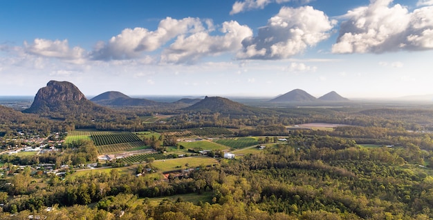 Bella vista dal Monte Ngungun Summit, Glass House Mountains National Park, Australia.