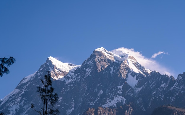 Bella vista del paesaggio del Monte Shringi a Gorkha, Nepal.