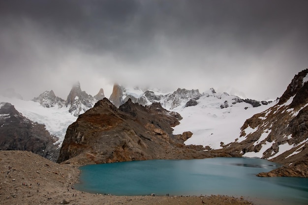 Bella vista della Laguna De Los Tres, Monte Fitz Roy, Torre y Poincenot, El Chalten, Patagonia, Arge